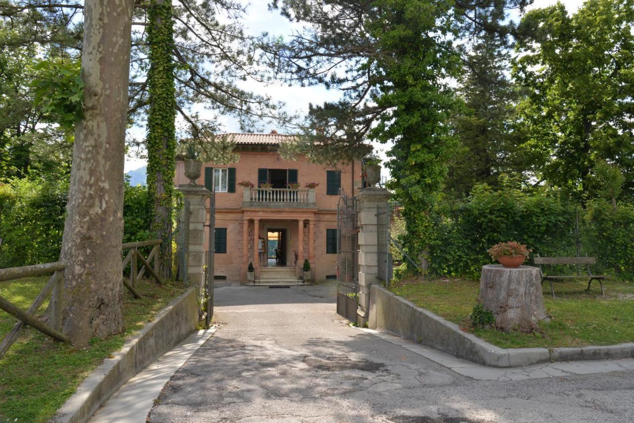 Villa delle Rose - Hotel Paradiso Amandola Esterno foto
