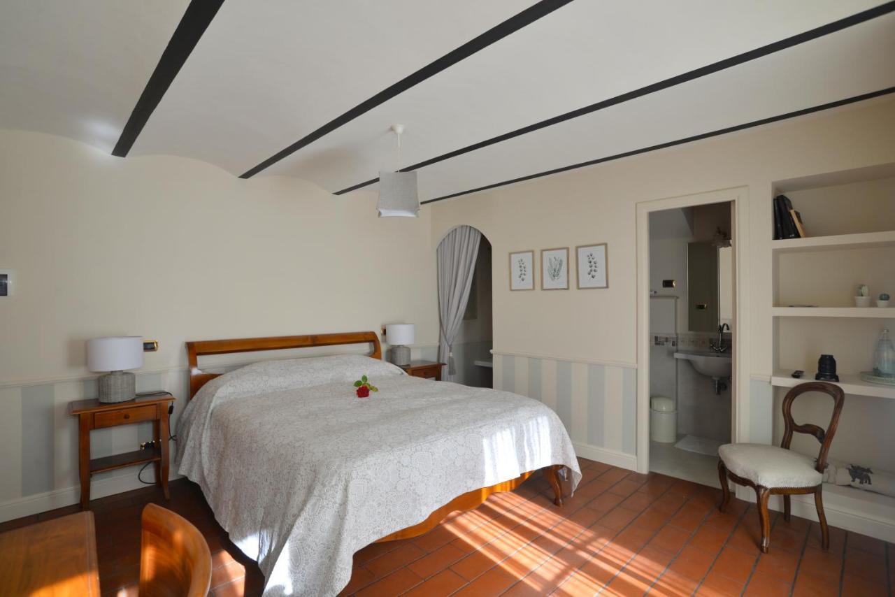 Villa delle Rose - Hotel Paradiso Amandola Esterno foto